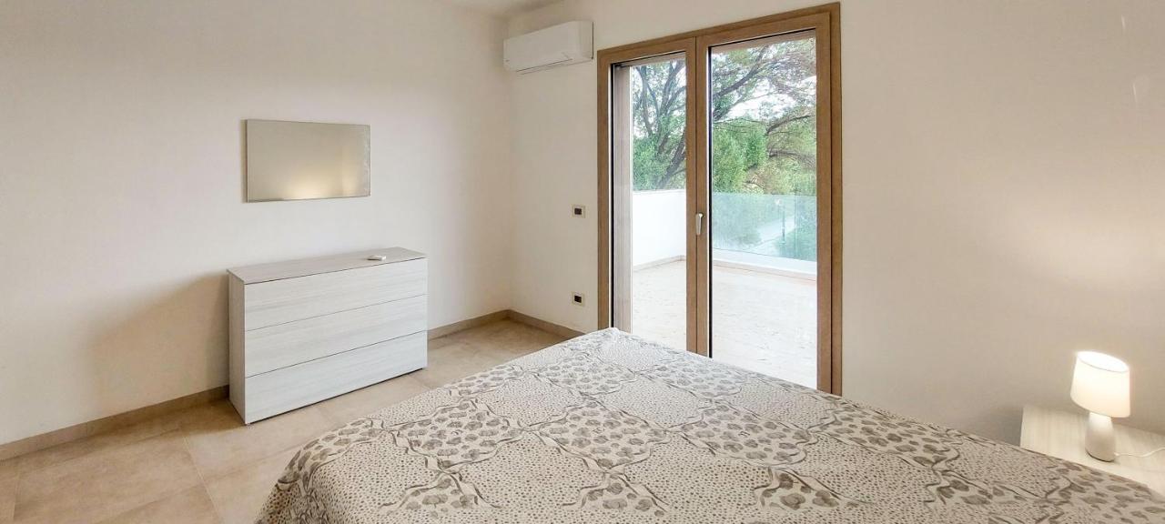 Appartamento Brigida Bilocale 2 Posti Vicino Al Centro ซาน เตโอโดโร ภายนอก รูปภาพ